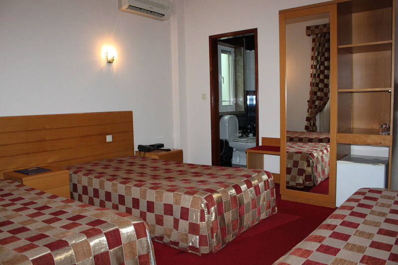 Hotel Quasar Pedroucos  Kültér fotó